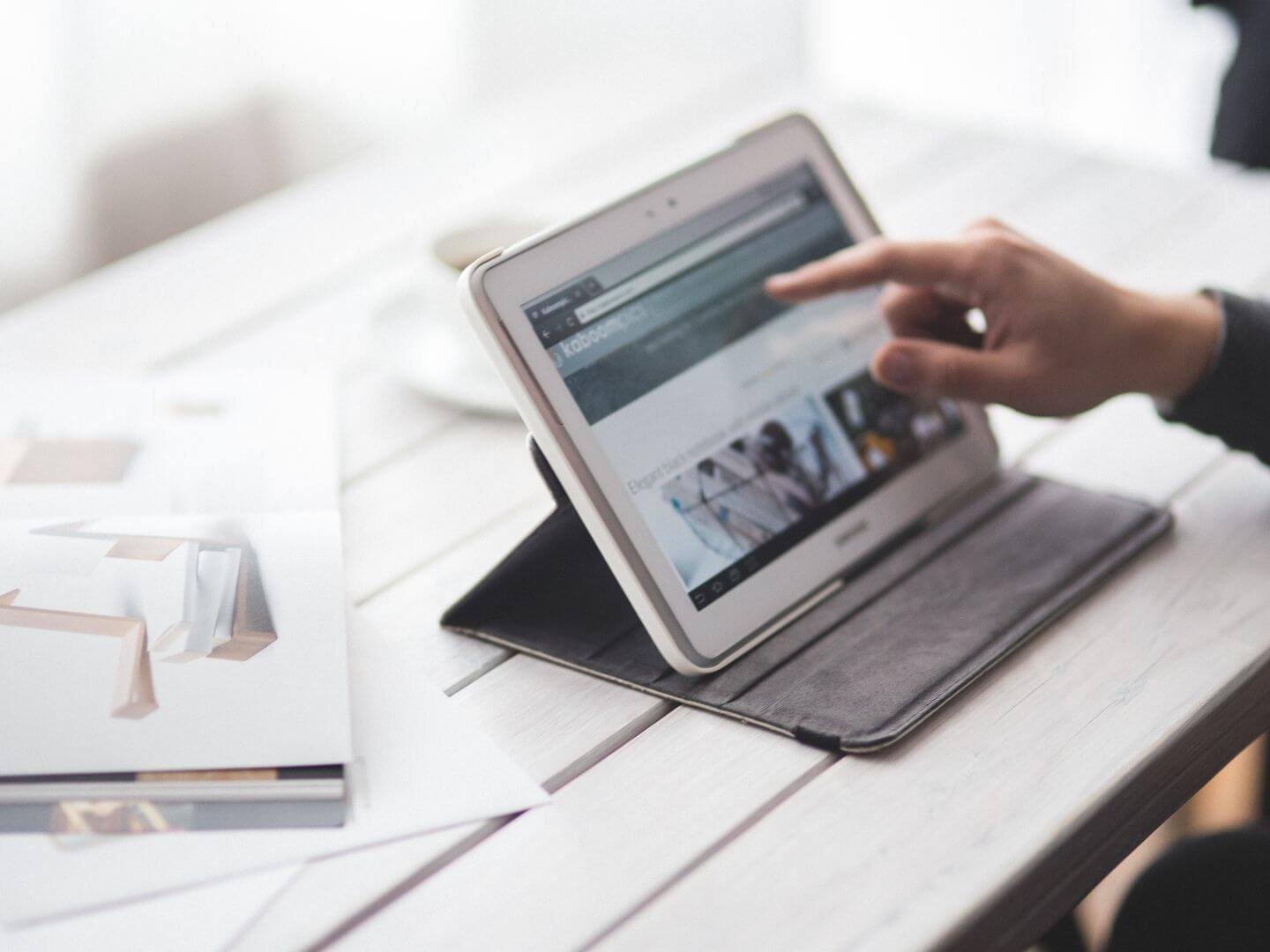 8 1 like-plus-logistica-ultima-milla-reparto-urbano-mensajeria-express-ecommerce-coslada-madrid